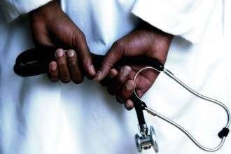 black physicians earn less