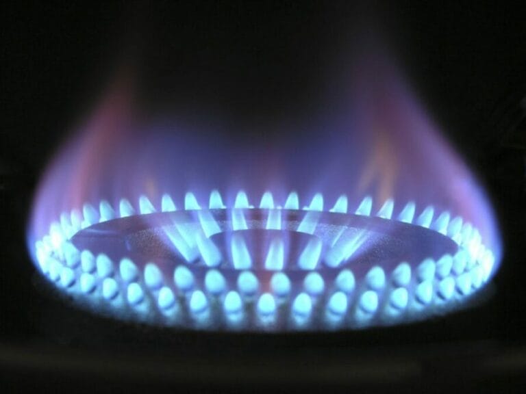 Gas Stoves Emit 100 Times More Dangerous Particles Than Cars, Study Finds
